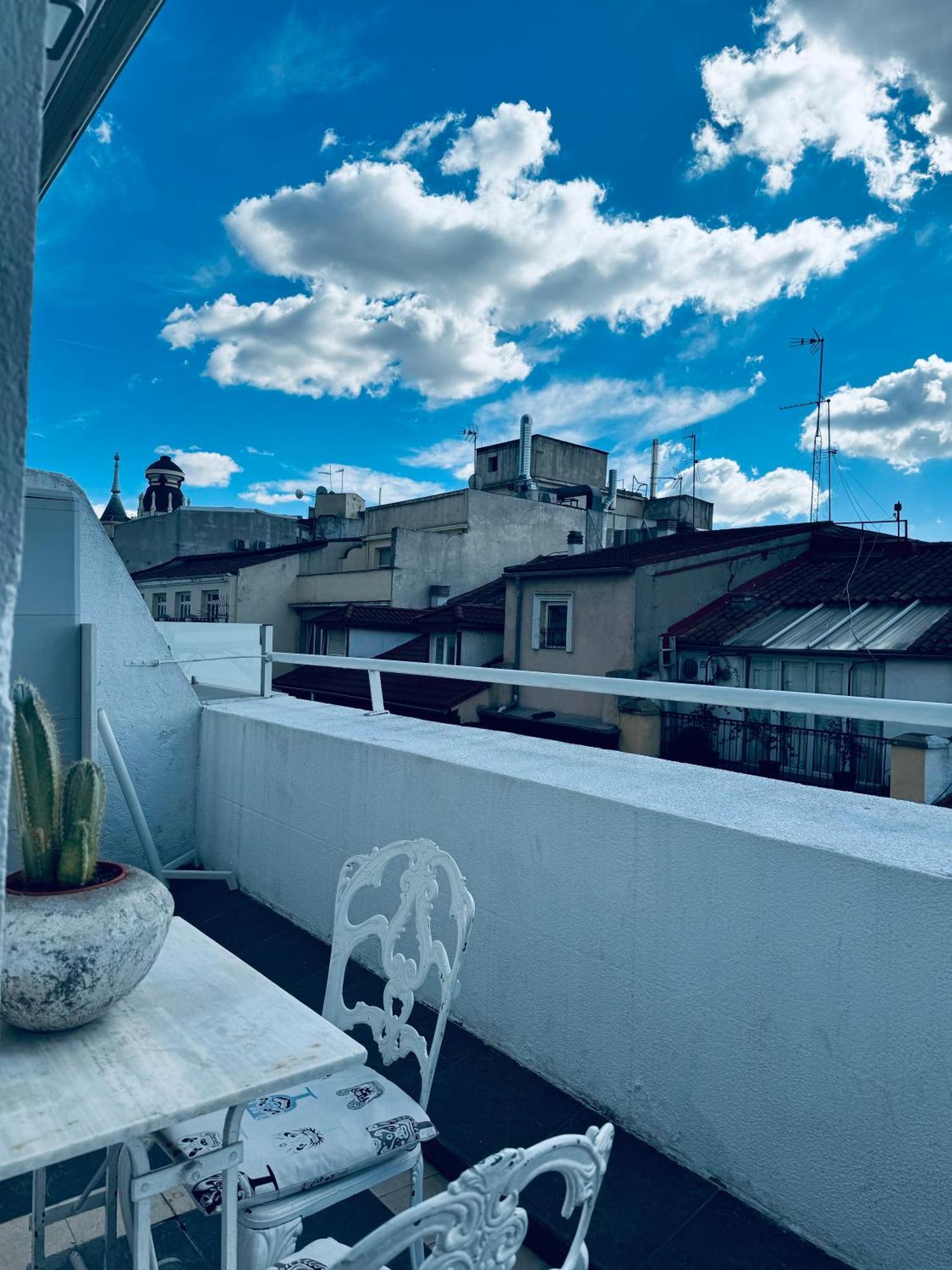 Center City, Puerta Del Sol Terraza Lägenhet Madrid Exteriör bild